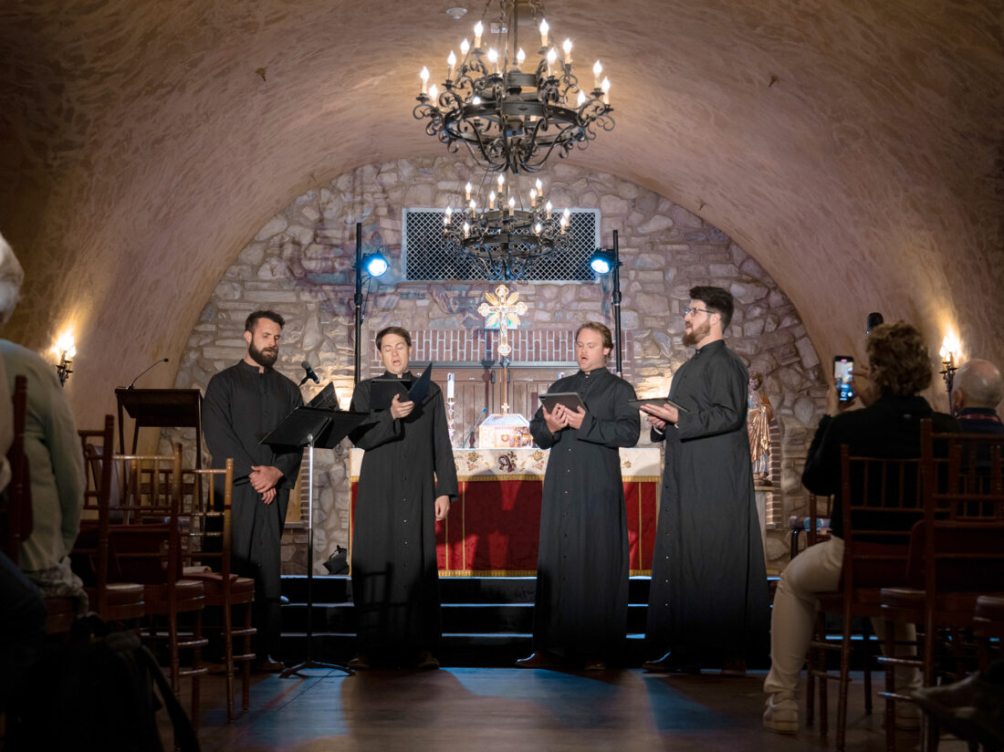 Choral group Floriani to perform in Marquette